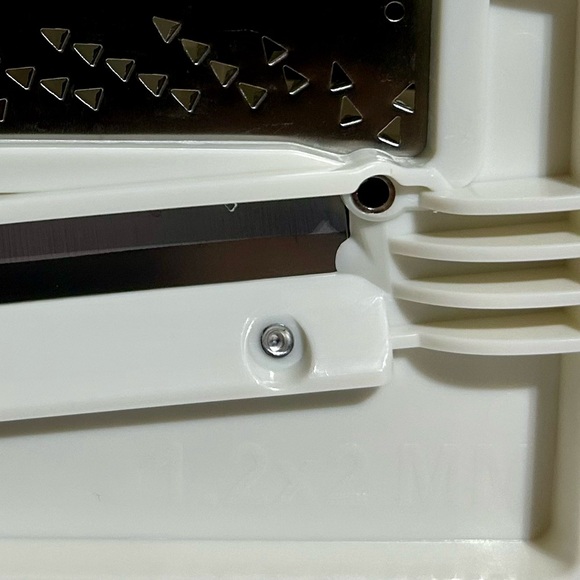 Paderno World Cuisine Spiralizer Slicer Williams Sonoma 4 interchangeable Blades - Picture 8 of 11